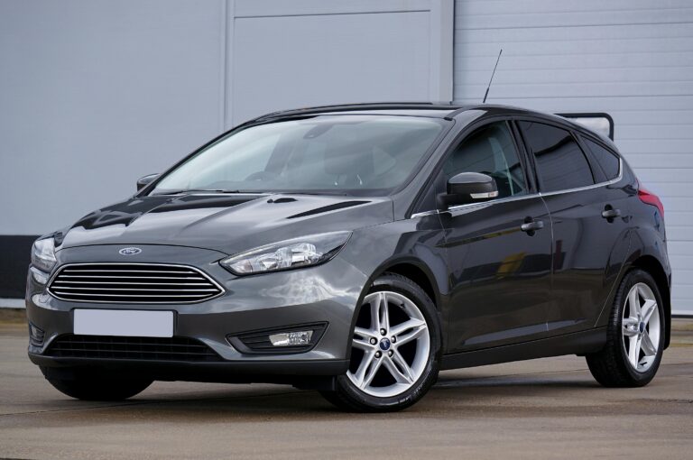 In the EV Era, Why Are People Still Lining Up for Ford’s Gas Performance Cars?